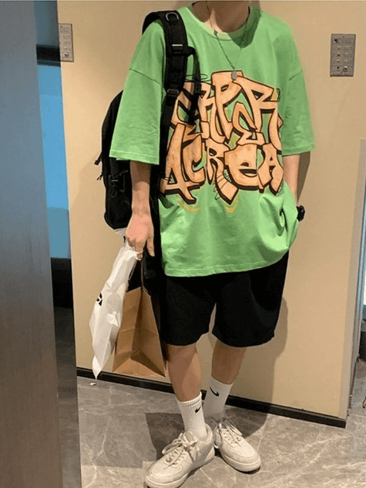 Herren-T-Shirt mit Graffiti-Buchstabengrafik