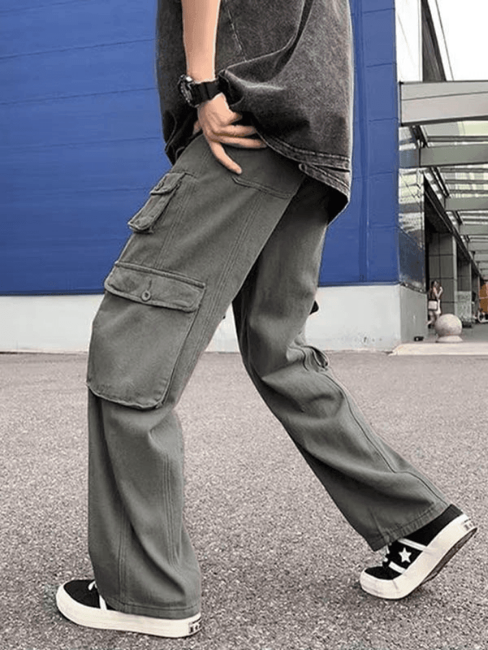 Lockere Cargohose für Herren mit Riemendetail und Tasche