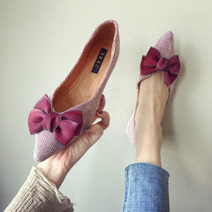 Zapatos planos de suela suave y puntiaguda