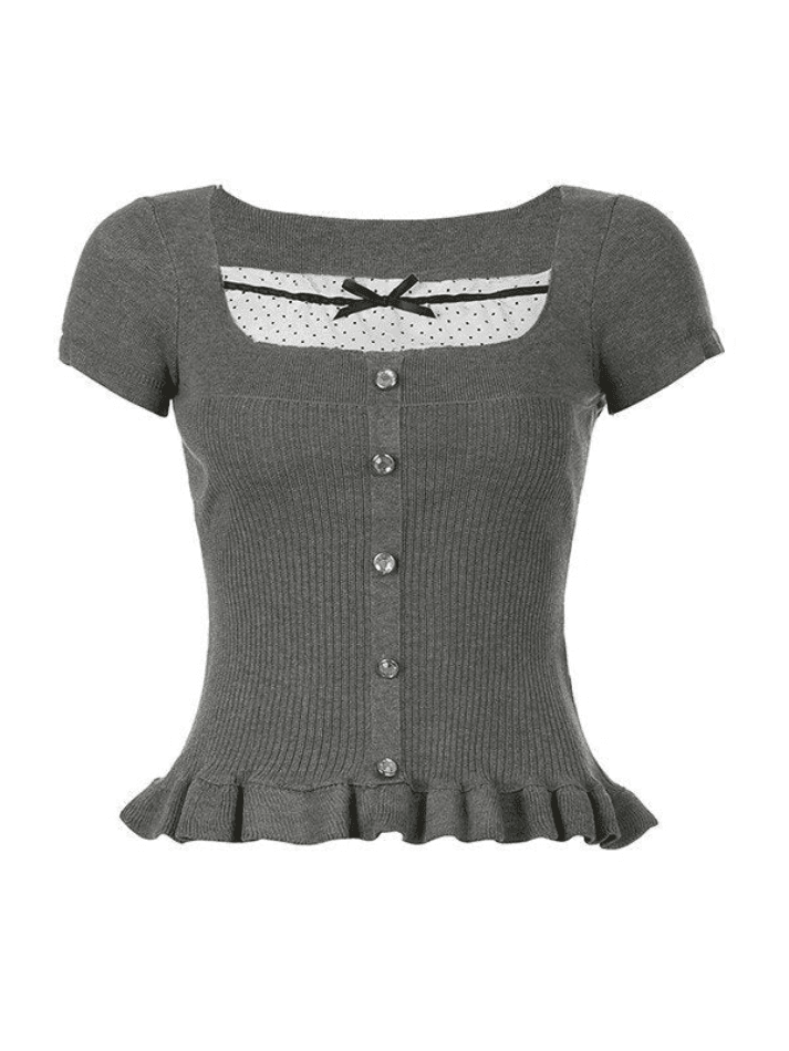 Stricktop mit Rüschen-Patchwork und Knöpfen