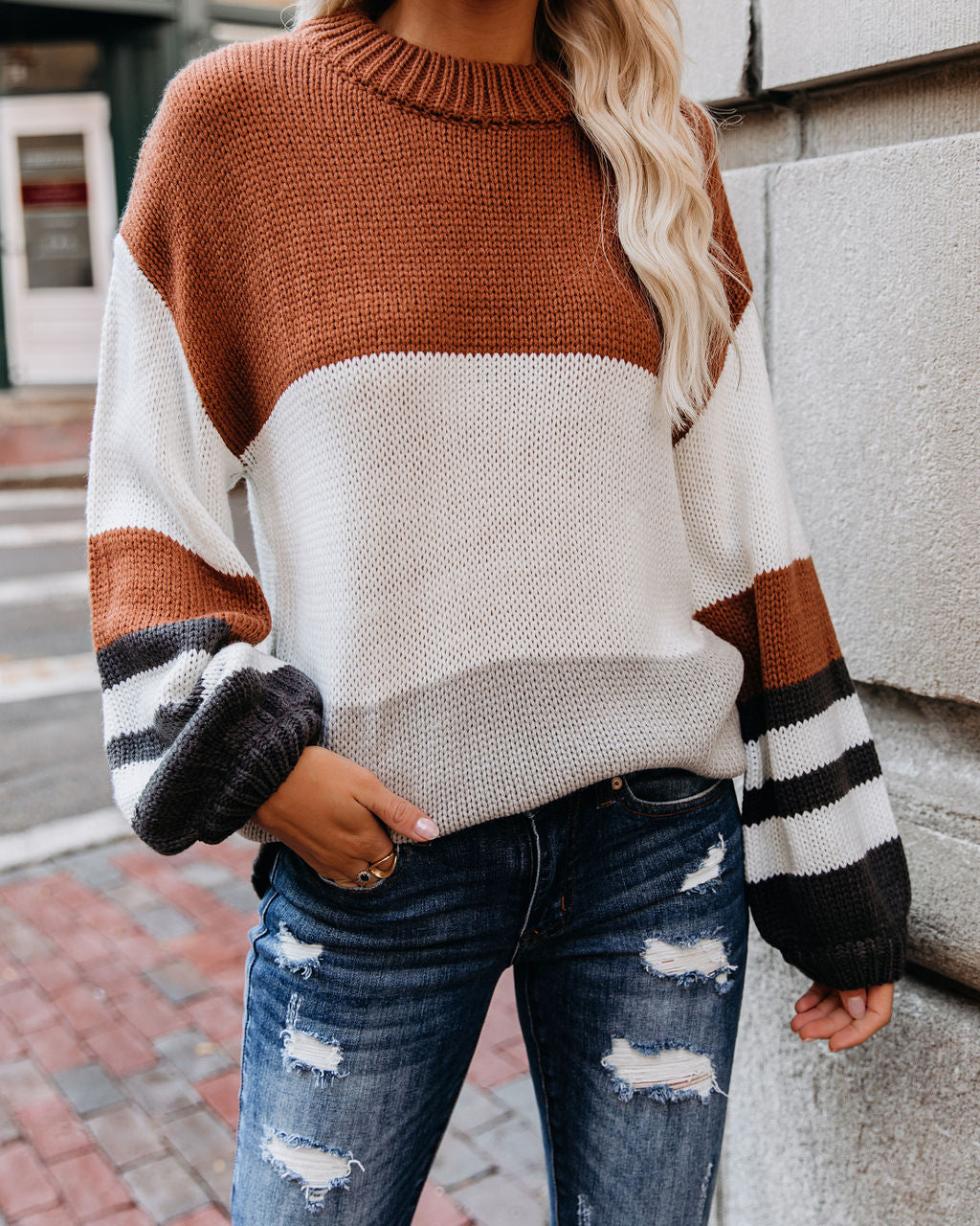Gruselige Jahreszeit – Colorblock-Strickpullover