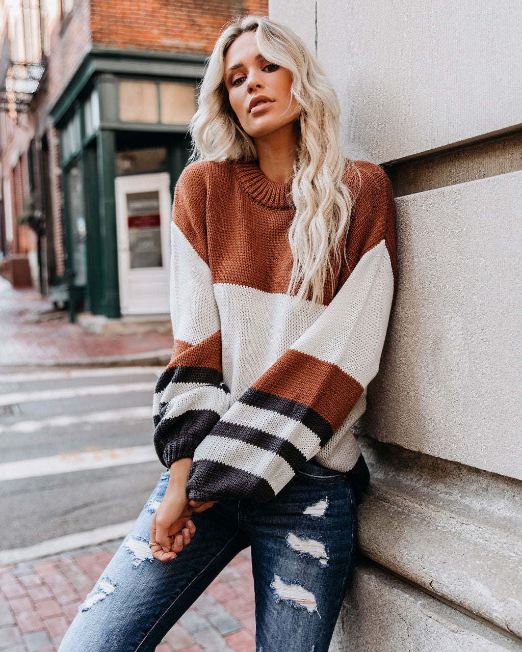 Gruselige Jahreszeit – Colorblock-Strickpullover