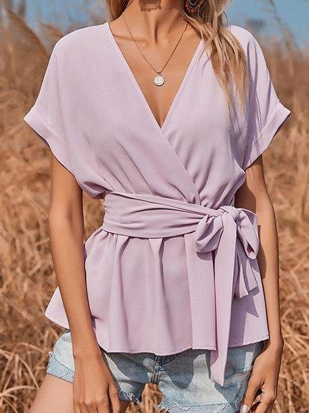 Lockere Bluse mit V-Ausschnitt und kurzen Ärmeln