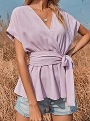 Lockere Bluse mit V-Ausschnitt und kurzen Ärmeln