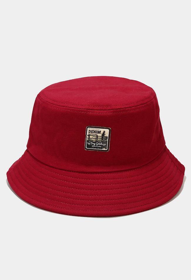 Sombrero de pescador con parche vintage