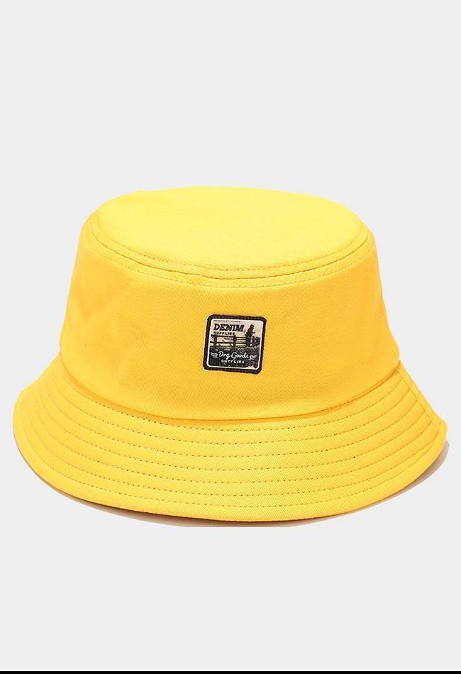 Sombrero de pescador con parche vintage