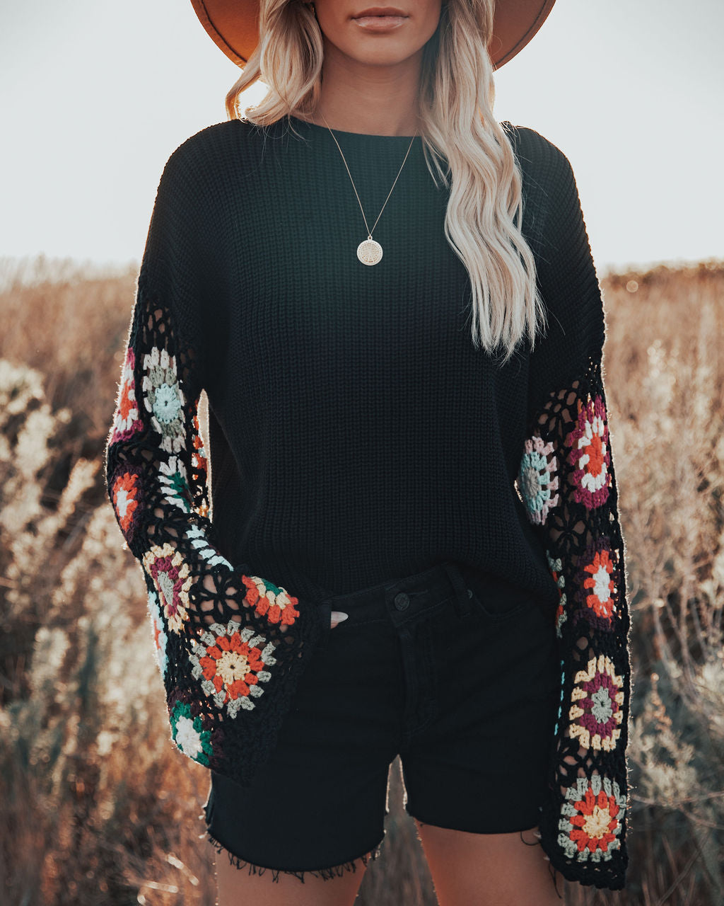 Wallflower Pullover aus Baumwollmischung mit Häkelärmeln
