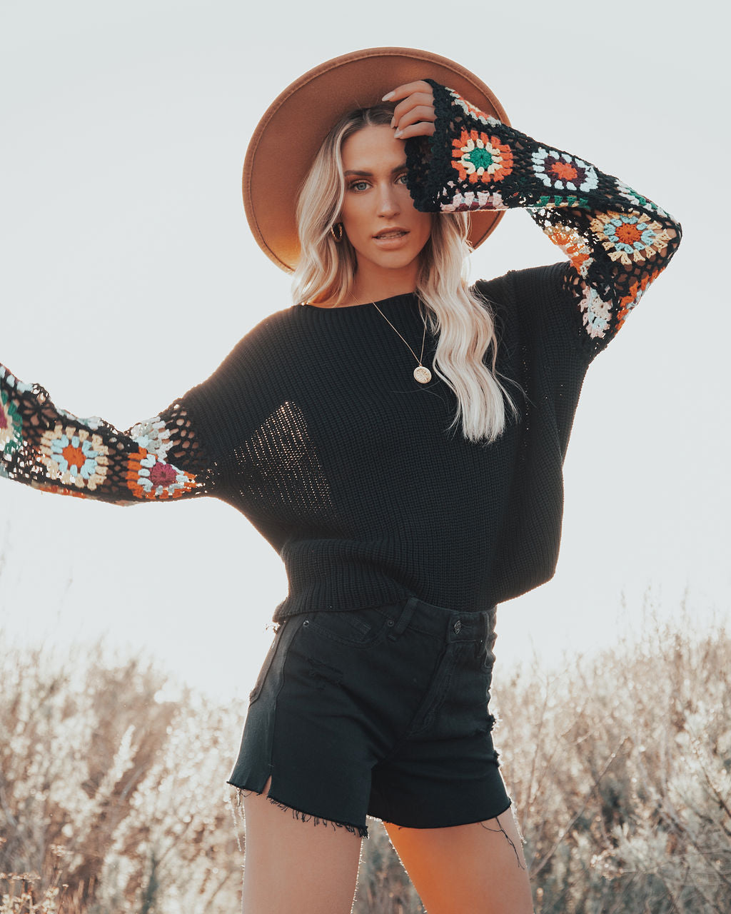 Wallflower Pullover aus Baumwollmischung mit Häkelärmeln