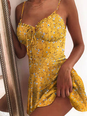 Vestido mini de tirantes con escote corazón y estampado floral para mujer