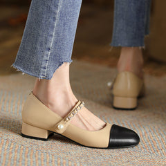 Mary Janes con puntera y cadena Daphne