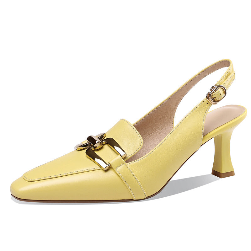 Devorah Slingback-Kitten Heels mit Kette