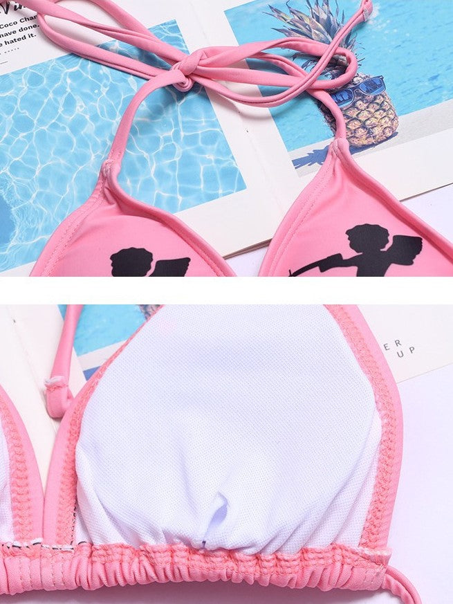 Und verrückter Bikini-Badeanzug mit Krawatte